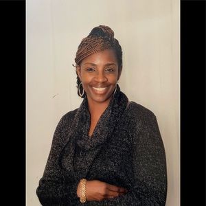 Meet your Posher, Felicia